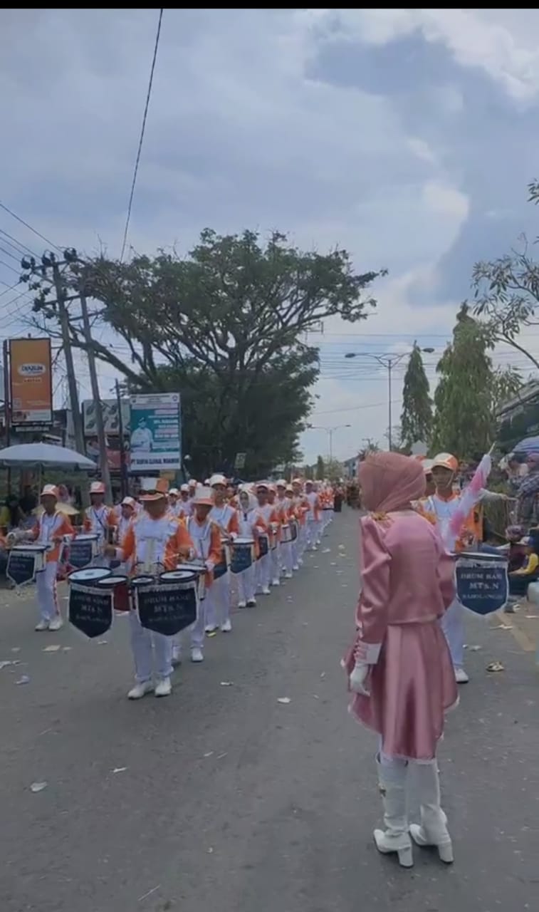 MTsN 1 Sarolangun Raih Juara 1 Competition Drumband Dalam Rangka Memeriahkan HUT RI Ke 79 di Kabupaten Sarolangun Tahun 2024