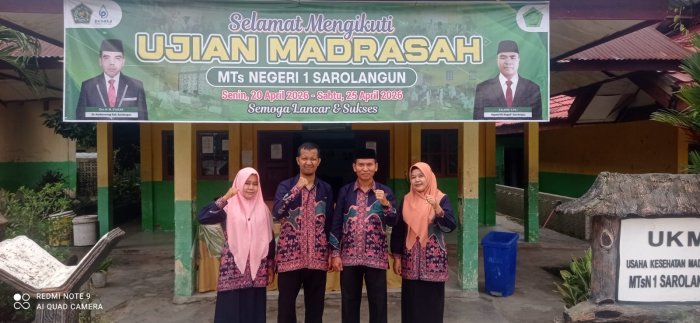 Panitia ASAS MTsN 1 Sarolangun Siaga Sejak Pagi