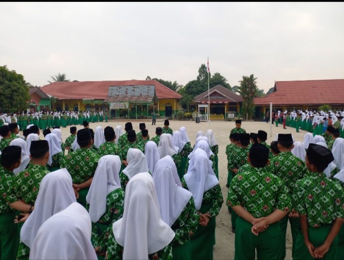 MTsN 1 Sarolangun Tekankan Larangan Pakaian Ketat dan Buka Aurat