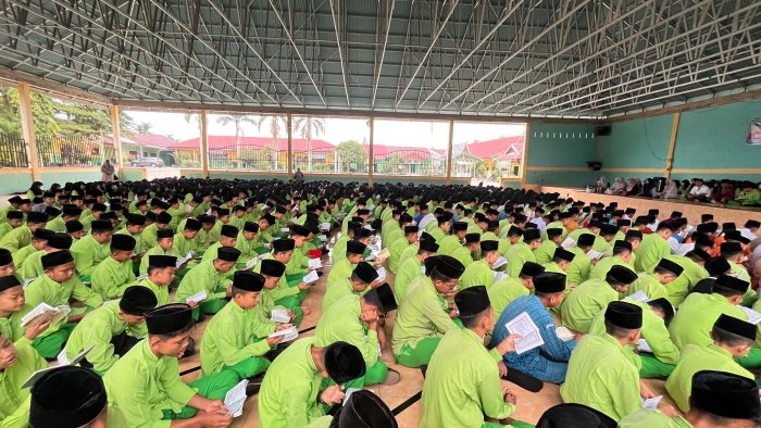 Sinkronisasi Kokurikuler dan P5, MTsN 1 Sarolangun Luncurkan Program Tahsin-Tahfidz Surah Al-Mulk Sinkronisasi Kokurikuler dan P5, MTsN 1 Sarolangun Luncurkan Program Tahsin-Tahfidz Surah Al-Mulk