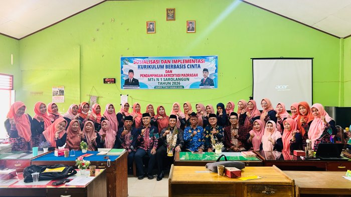MTsN 1 Sarolangun Gelar Workshop Kurikulum Berbasis Cinta