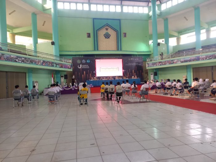 Rizki Alfaruq Tembus Semifinal Olimpiade Matematika di UIN Jambi