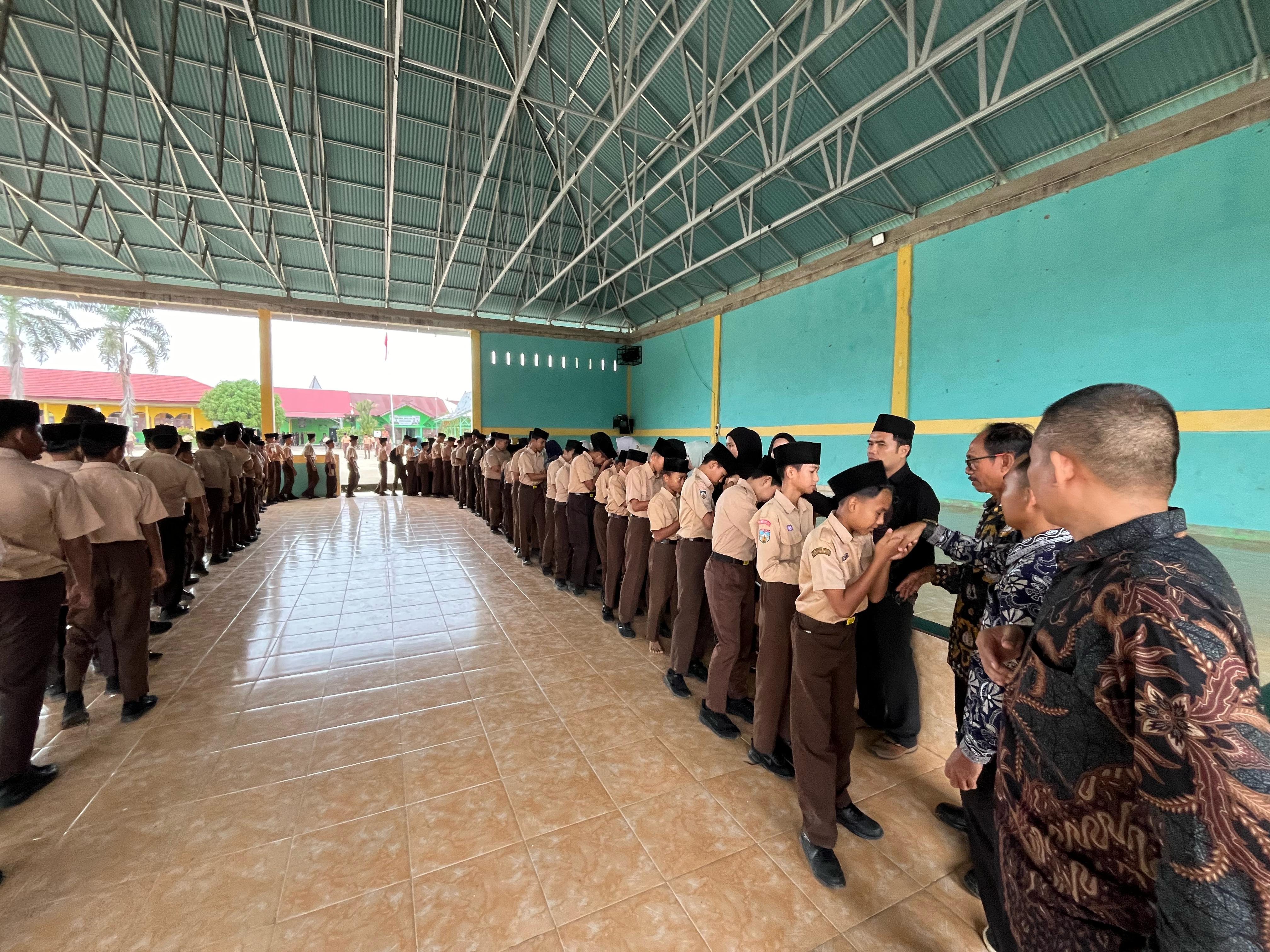 Sambut Ramadhan MTsN 1 Sarolangun Gelar Yasinan, Doa Bersama Serta Maâ€™af  Maâ€™afan