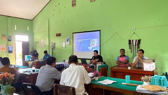 Rafi Hidayat Berikan Pelatihan Kepemimpinan di Diklat PMR SMAN 1 Sarolangun Rafi Hidayat Berikan Pelatihan Kepemimpinan di Diklat PMR SMAN 1 Sarolangun